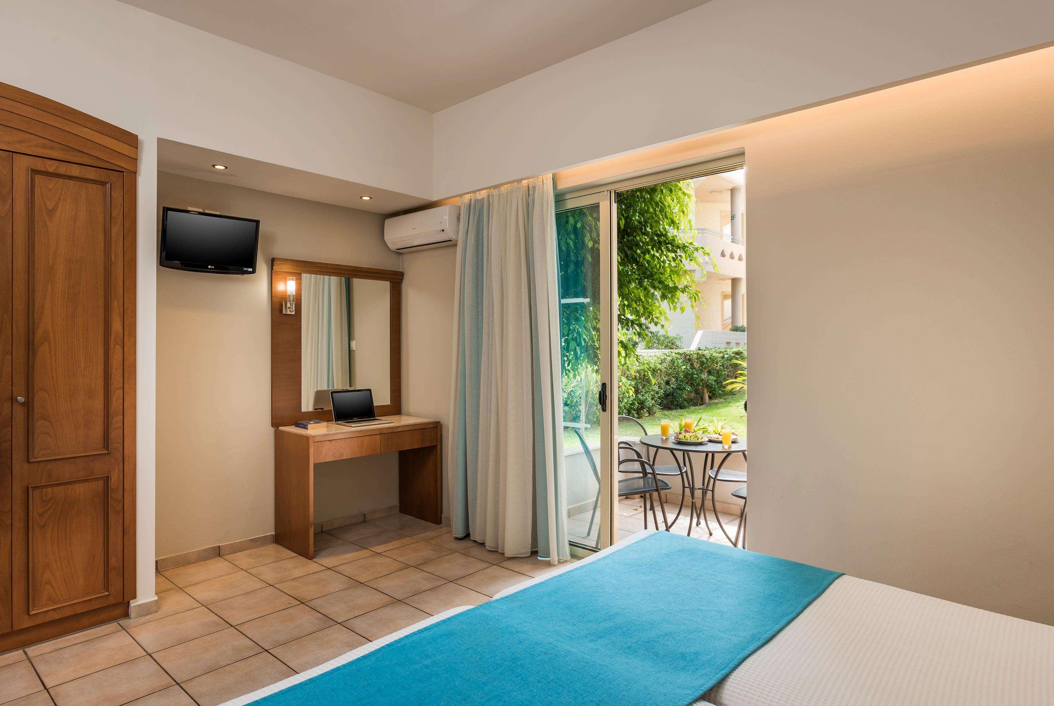 Elotis Suites (Adults Only) Agia Marina Buitenkant foto